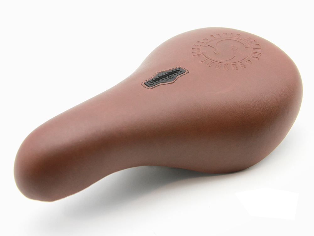 SUNDAY S Badge Seat