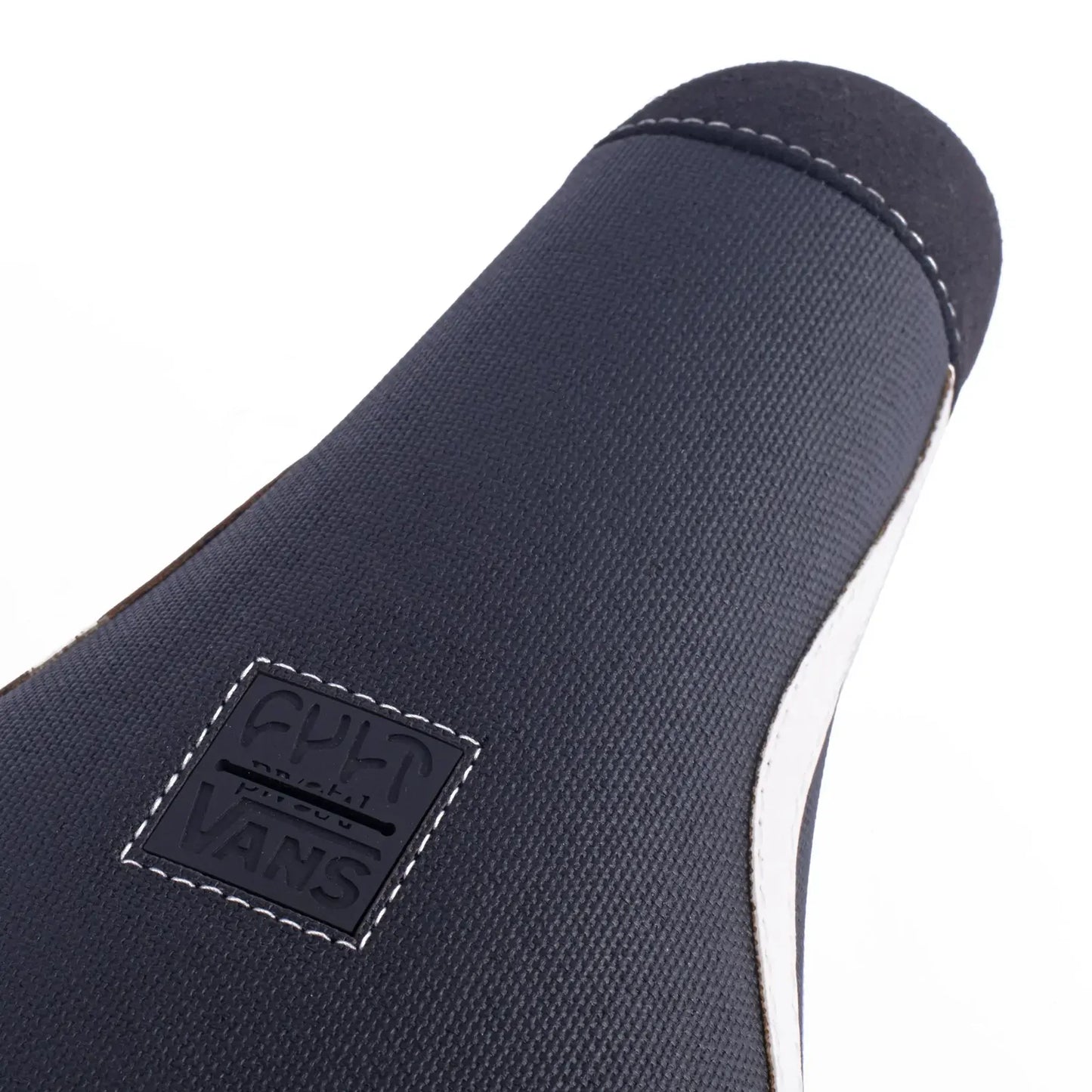Cult Vans Pivotal Old Skool Seat