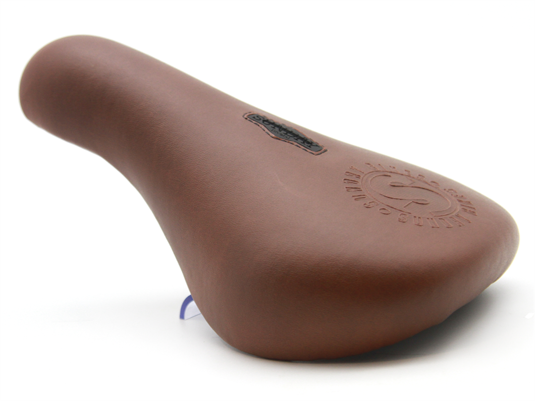 SUNDAY S Badge Seat