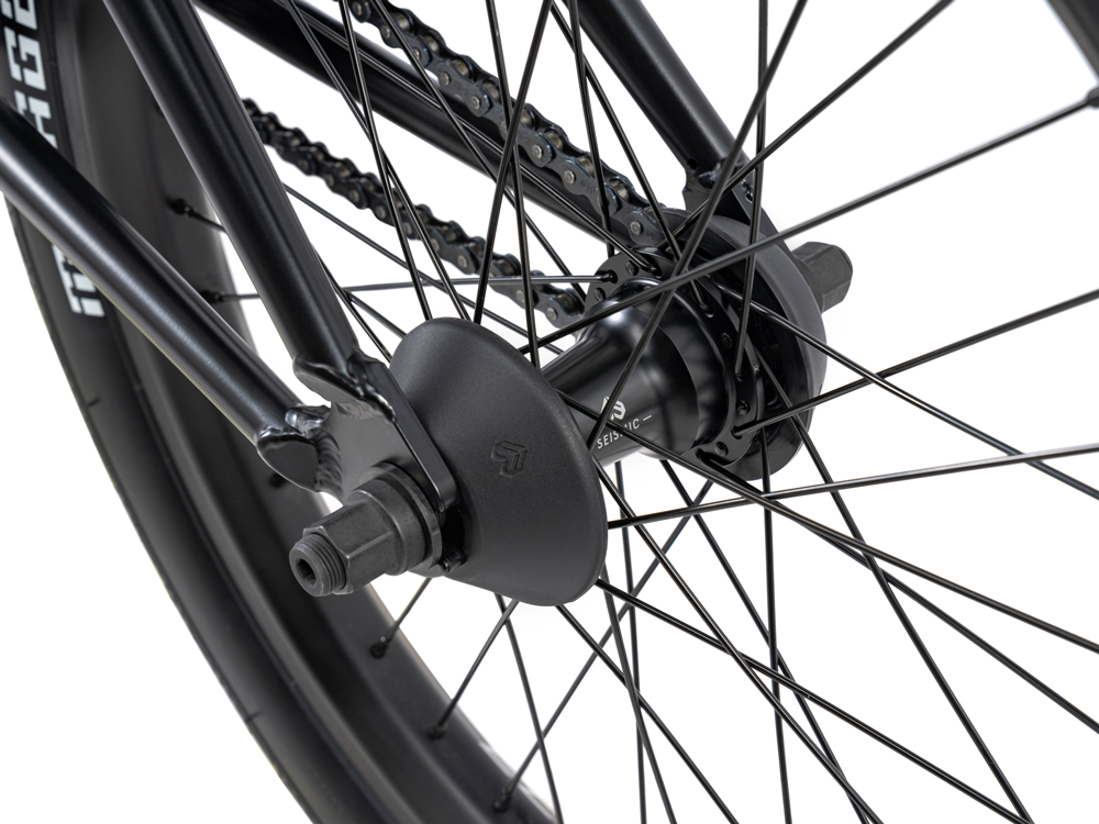 WETHEPEOPLE 20" Envy Carbonic LTD. 2025 Bike