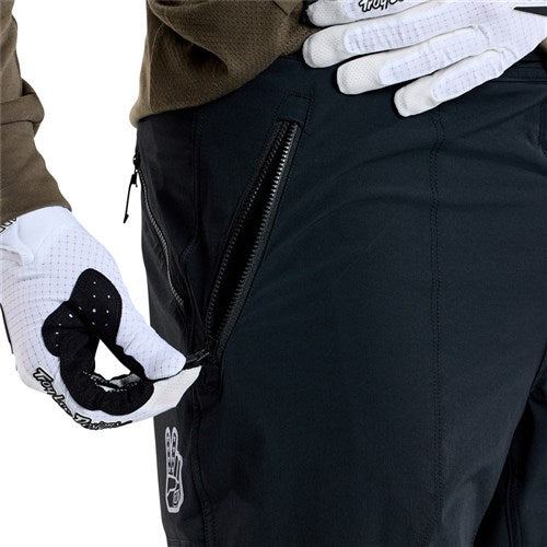 TLD 26.1 YTH SKYLINE TRAIL SHORT SHELL MONO BLACK