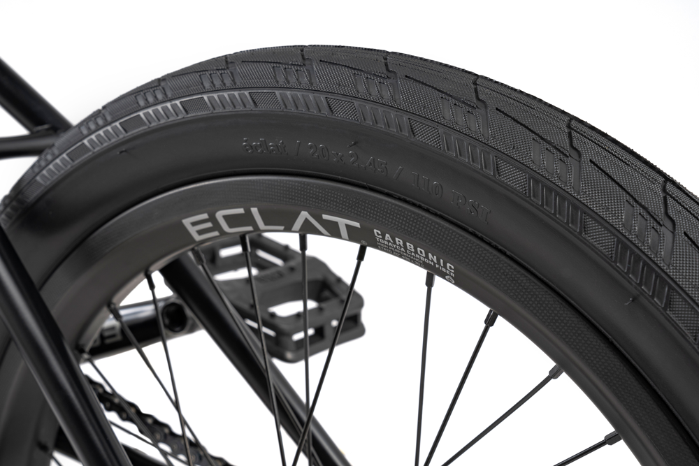 WETHEPEOPLE 20" Envy Carbonic LTD. 2025 Bike