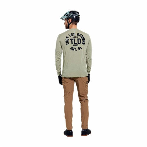 TLD 26.1 SKYLINE RIDE LS TEE STAMPS SAGE