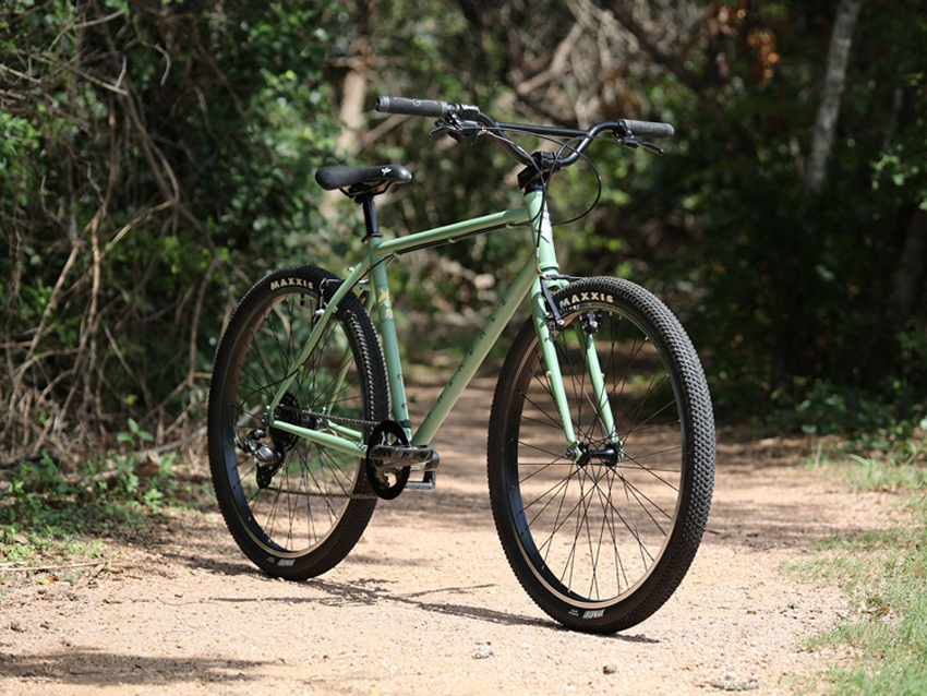 FAIRDALE 27.5" Ridgemont Bike