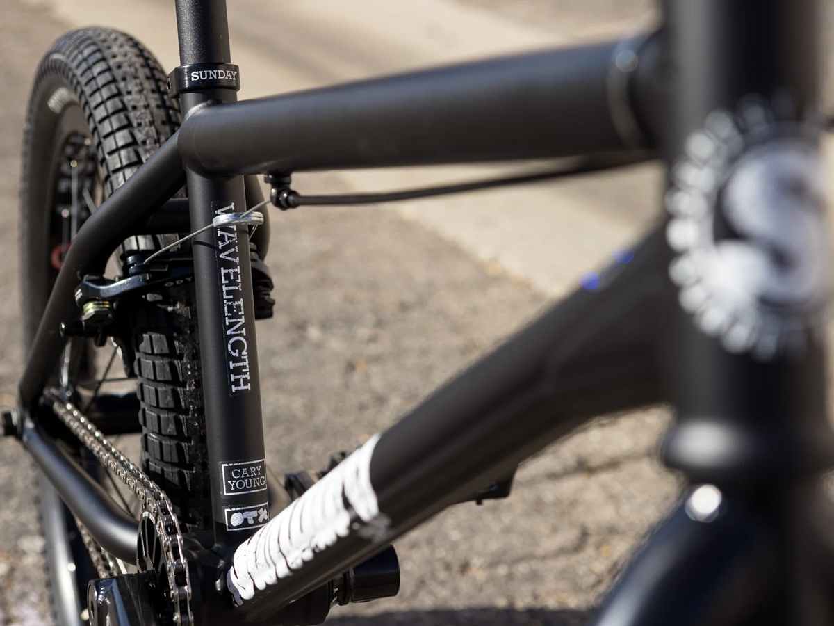 SUNDAY 20" Wavelength (Gary Young) Bike