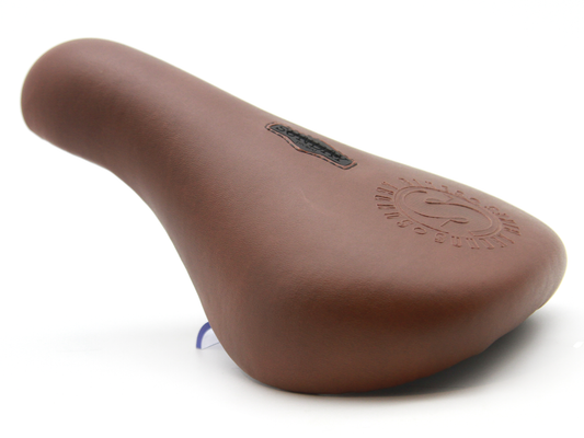 SUNDAY S Badge Seat
