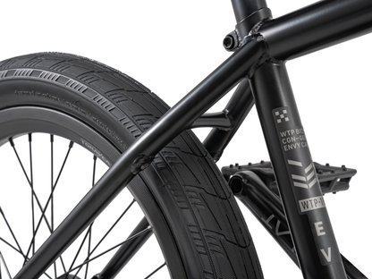 WETHEPEOPLE 20" Envy Carbonic LTD. 2025 Bike