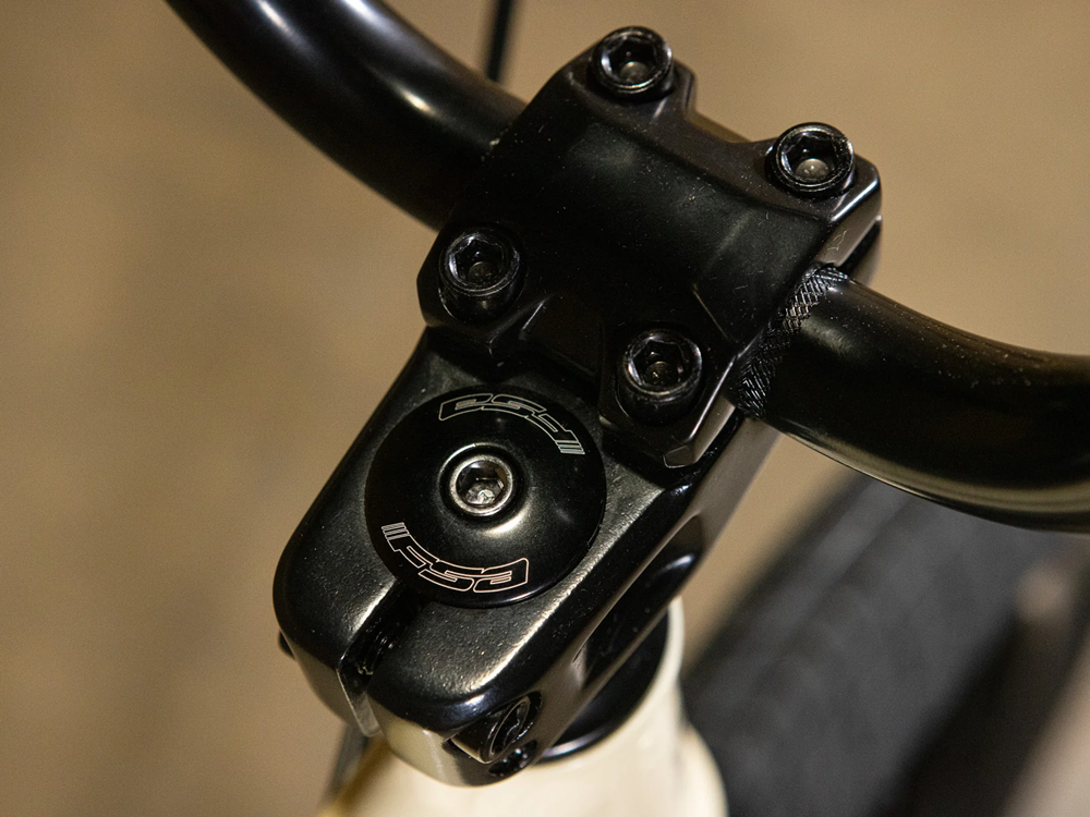 SUNDAY 16" Primer AL Bike