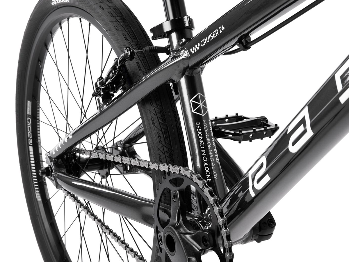 RADIO RACELINE 24" Helium Cruiser XL Bike