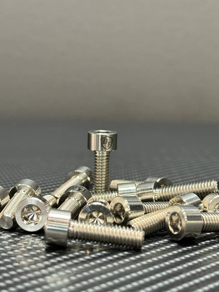 DEADFAST Titanium Bolts M6x20mm