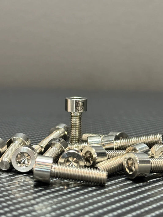 DEADFAST Titanium Bolts M6x20mm