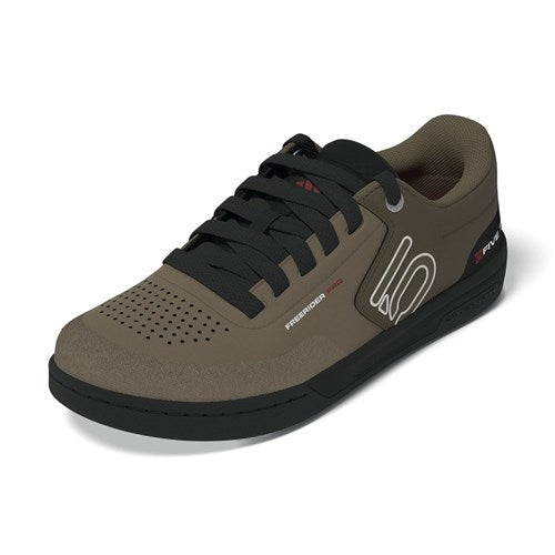 FIVE TEN FREERIDER PRO FLAT CRDBRD/OFF WHT/CORE BLK