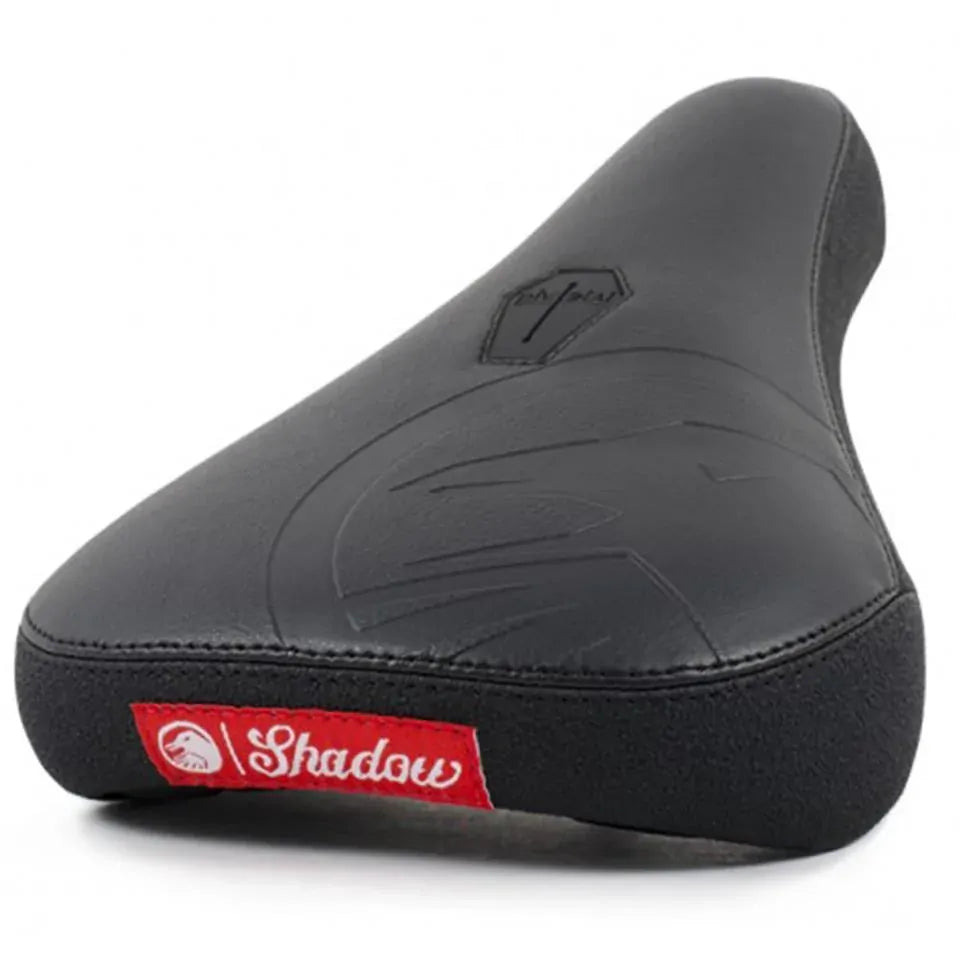 Shadow Crow'd Pivotal™ Seat